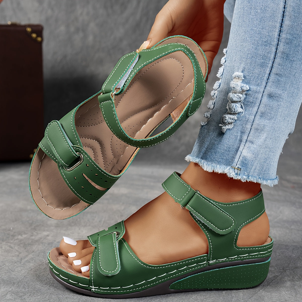 Elaya - Shock-Absorbing Orthopedic Sandals