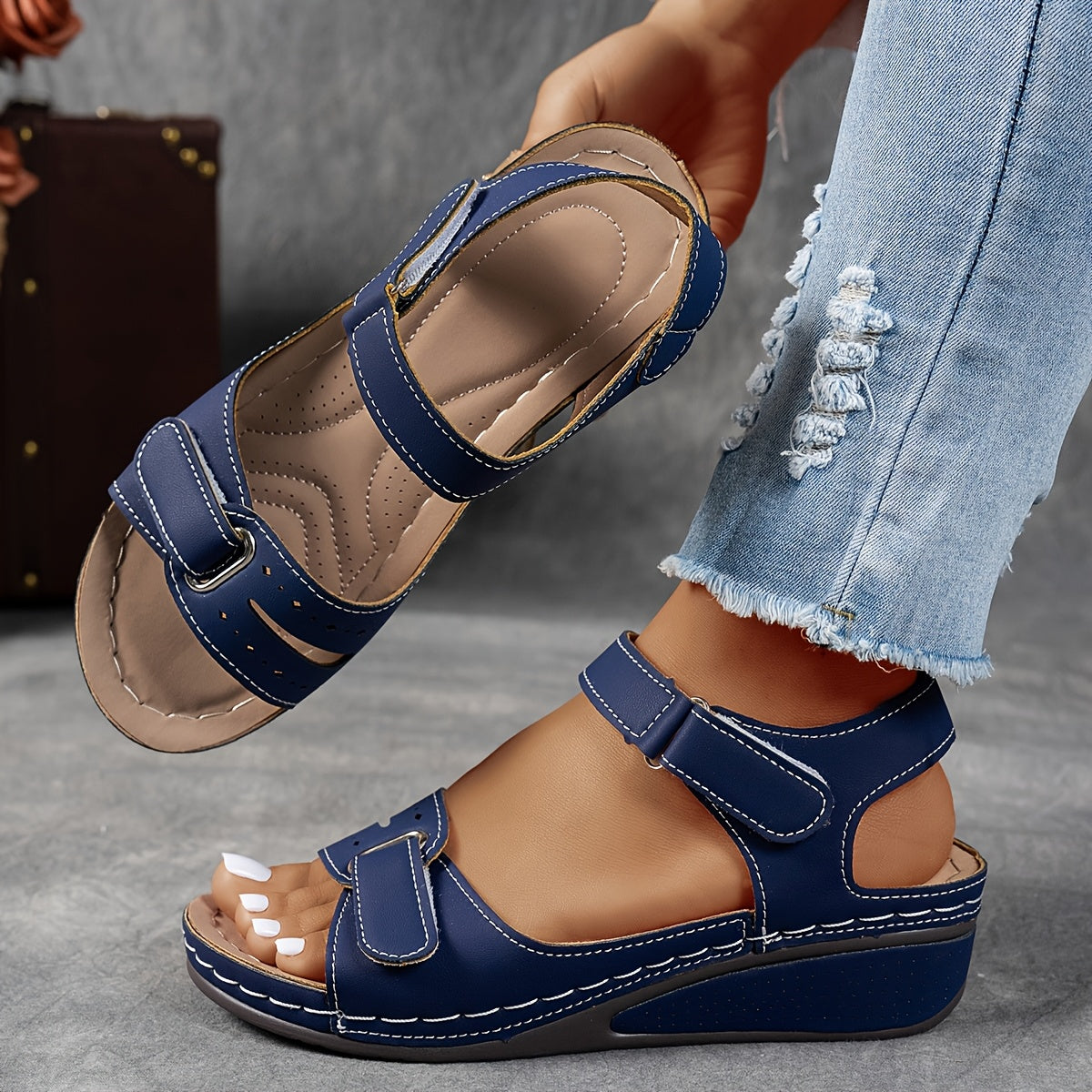 Elaya - Shock-Absorbing Orthopedic Sandals