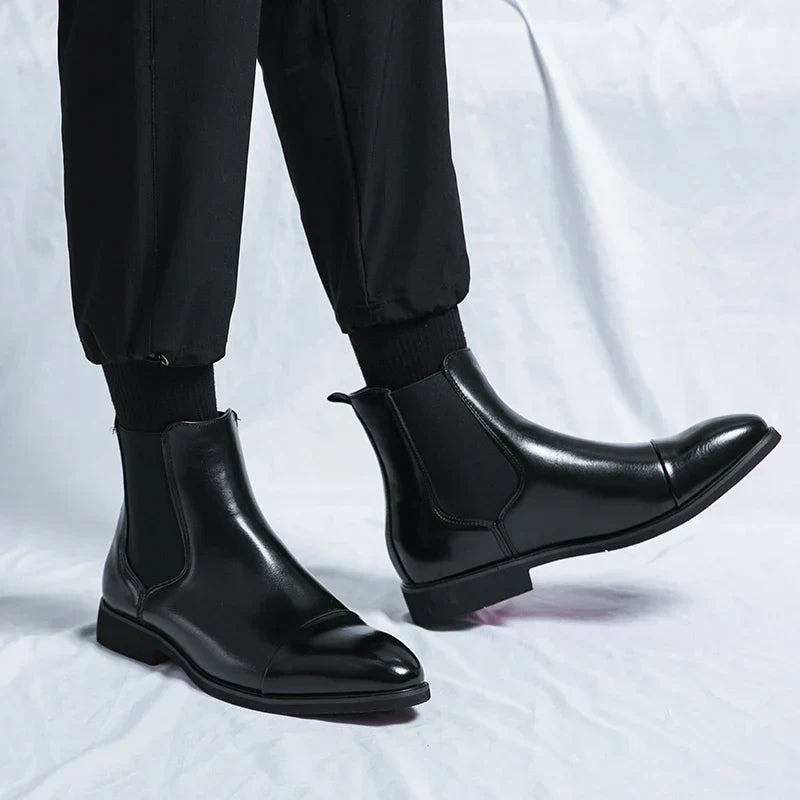 Annibale Carracci Leather Chelsea Boots