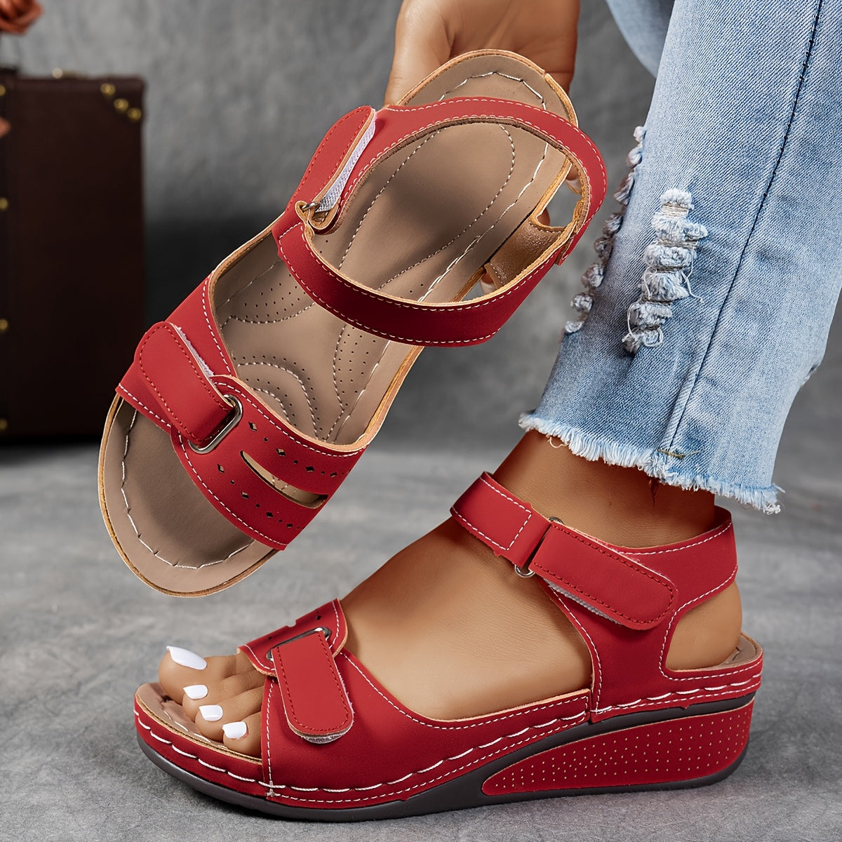 Elaya - Shock-Absorbing Orthopedic Sandals