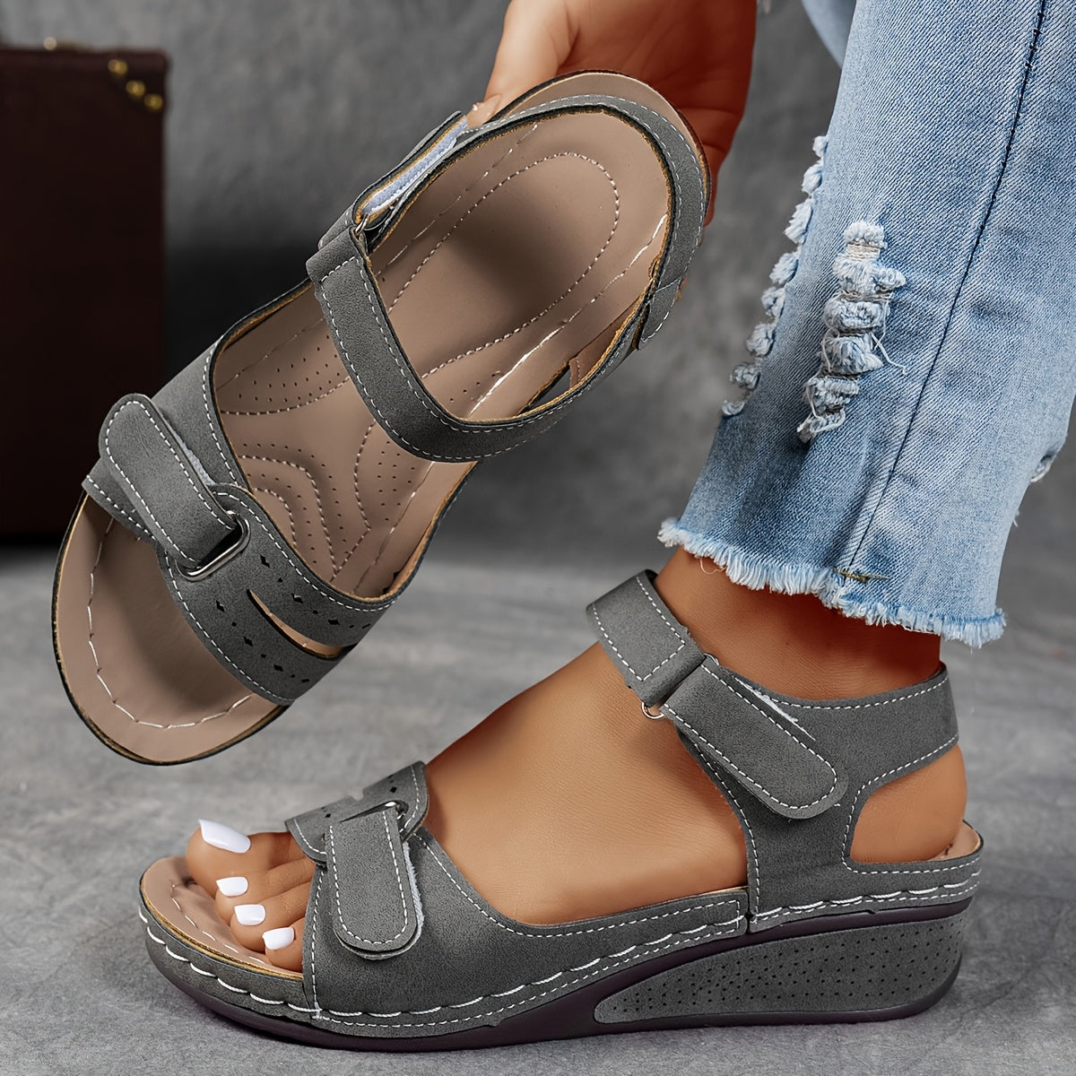 Elaya - Shock-Absorbing Orthopedic Sandals